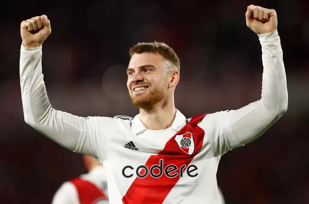 Gustavo Quinteros quiso fichar en Colo-Colo a Lucas Beltrán cuando jugaba por River Plate.