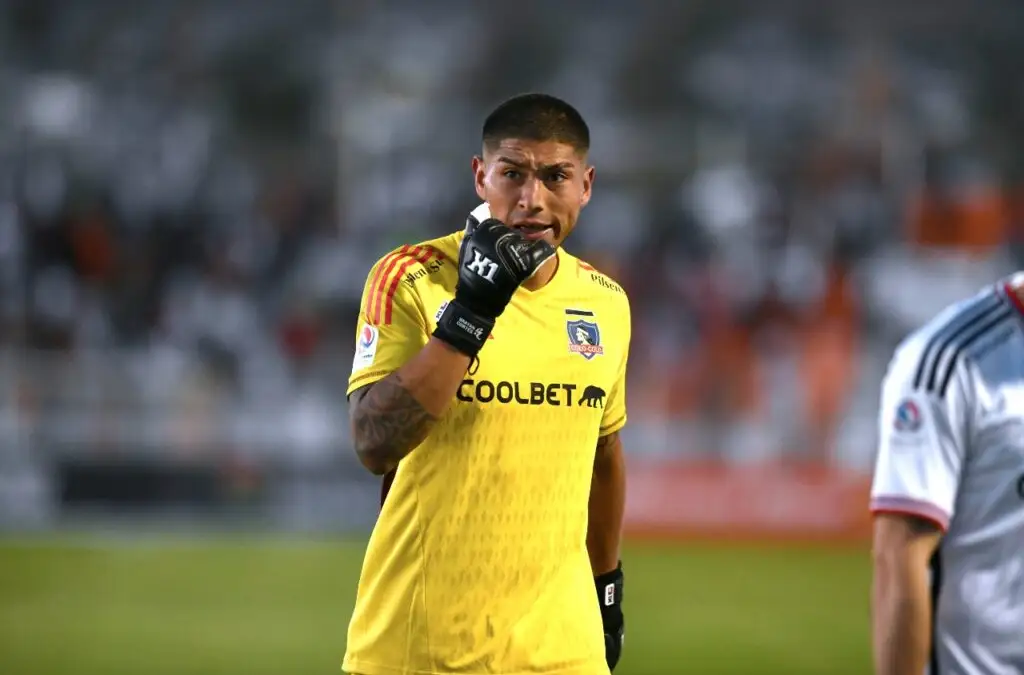 Según Cristián Caamaño, Brayan Cortés seguirá siendo suplente en Colo Colo