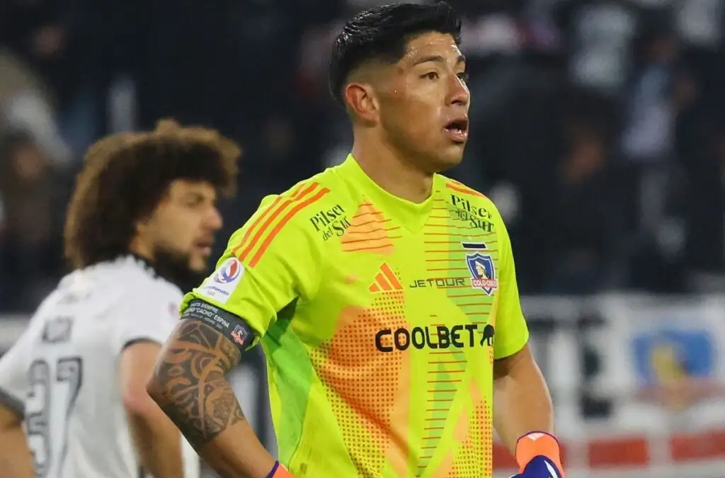 Colo-Colo busca el reemplazo de Brayan Cortés.
