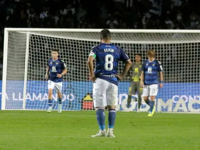 Salió a dar la cara: Figura del Real Betis justificó la goleada sufrida a manos de Colo-Colo con un excusa en particular