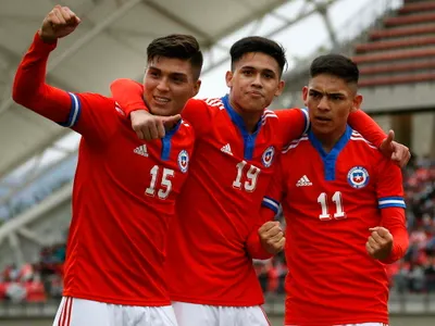 Dolor de cabeza para Eduardo Berizzo: Colo-Colo le presenta un serio problema al entrenador de La Roja