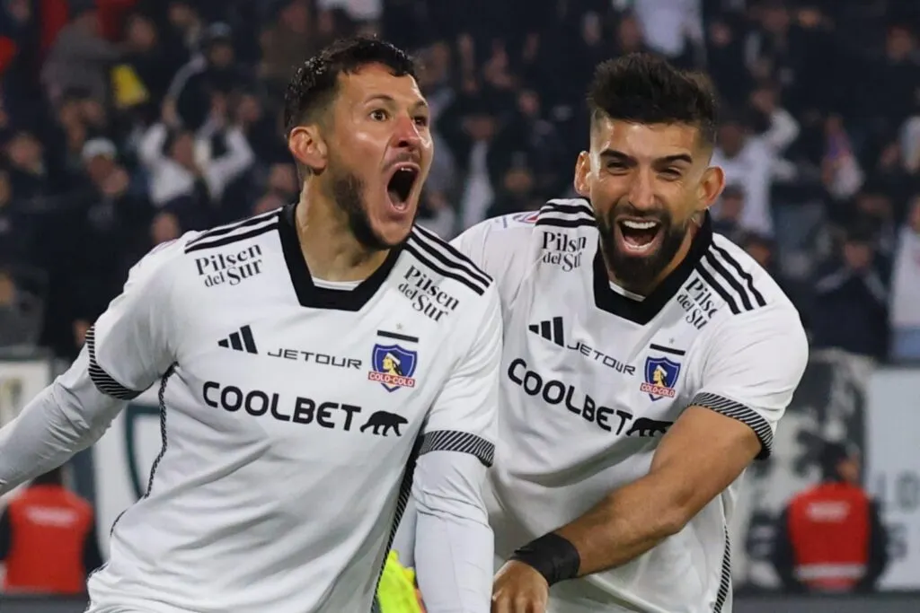 Ramiro González junto a Emiliano Amor celebrando su gol contra Coquimbo Unido.