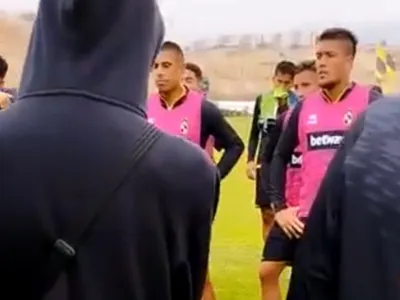 [VIDEO] Hinchas de Coquimbo encararon a los jugadores en entrenamiento previo al dueño frente a Colo-Colo