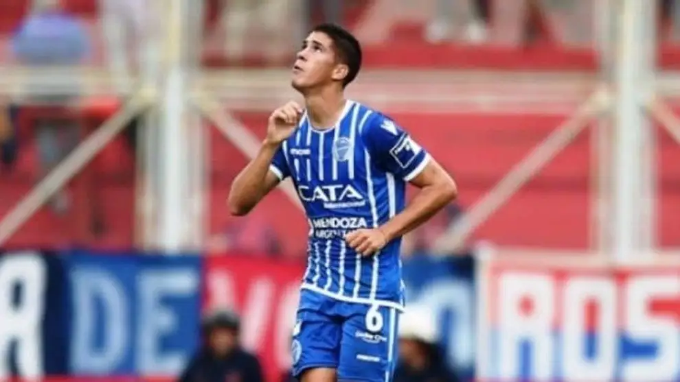 Tomás Cardona, que registra pasos por Godoy Cruz, suena como alternativa para reemplazar a Emiliano Amor en Colo-Colo.