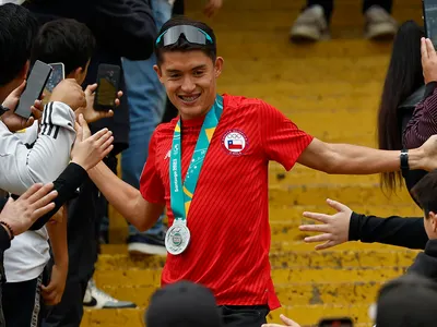 Medallista Panamericano: Hugo Catrileo habló de su ídolo en Colo-Colo y cómo seguía los partidos sin tener TV