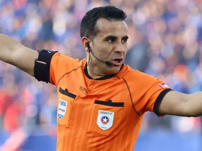 Las insólitas incidencias de la U que Piero Maza no consignó en el informe arbitral del duelo frente a Colo-Colo