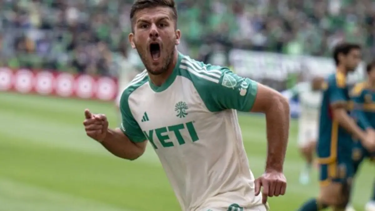 El surgido en el Cacique seguirá ligado al Austin FC por una temporada más.