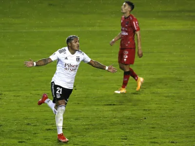 Jugador de Colo-Colo partiría a préstamo a Primera B