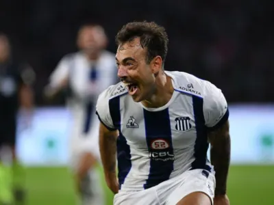 ¡Con caño incluido! Matías Catalán marcó un gol de antología para Talleres en Argentina