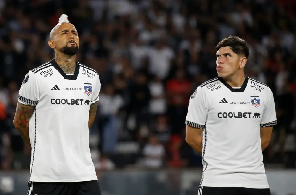 Diego Rivarola acusó a Arturo Vidal y Carlos Palacios de quitarle protagonismo a Leonardo Gil en Colo-Colo.