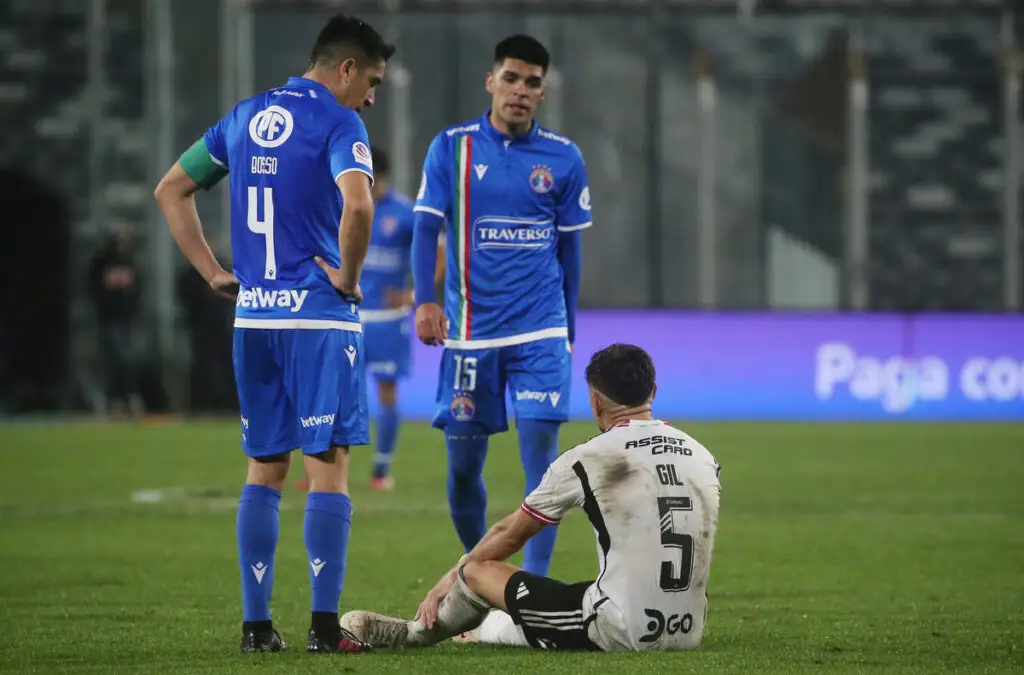 Leonardo Gil será baja por dos semanas en Colo-Colo.